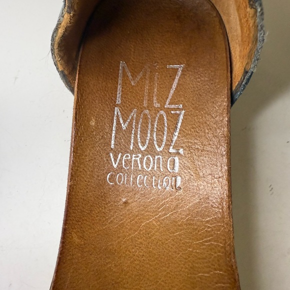 Miz Mooz Verona Collection Blue Sparkly Strappy Gladiator Sandal EU 38 / US 8 - Picture 4 of 11